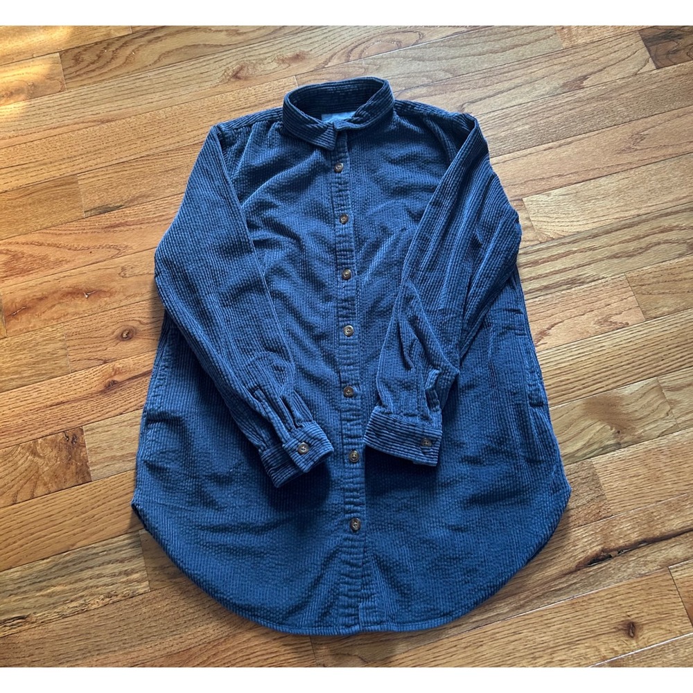 LL Bean Navy Blue Corduroy Button Down Shirt Womens Medium Long Sleeve Pockets